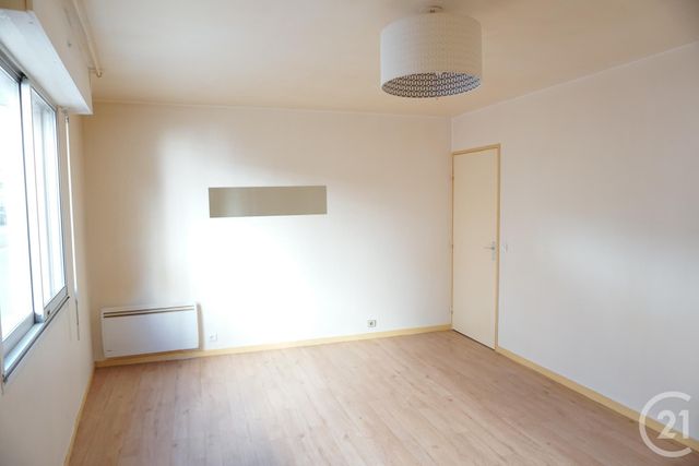 Appartement F2 à louer - 2 pièces - 56.16 m2 - PARIS - 75012 - ILE-DE-FRANCE - Century 21 Daumesnil